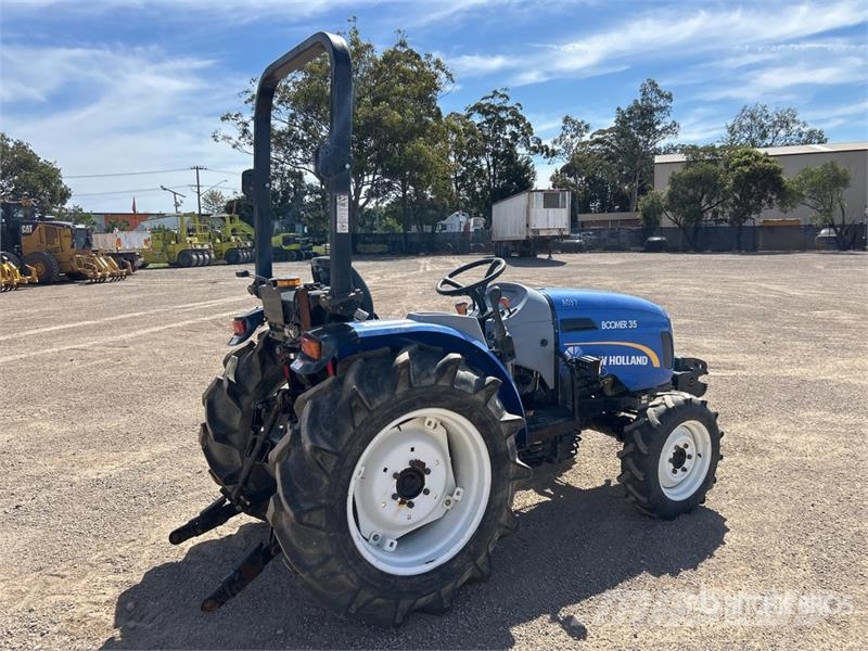 New Holland Boomer 35 4WD Tractor Traktorid