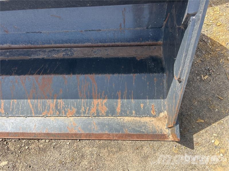 New Holland T6.145 4WD Tractor Traktory