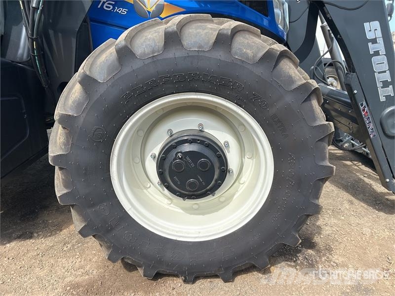 New Holland T6.145 4WD Tractor Traktory