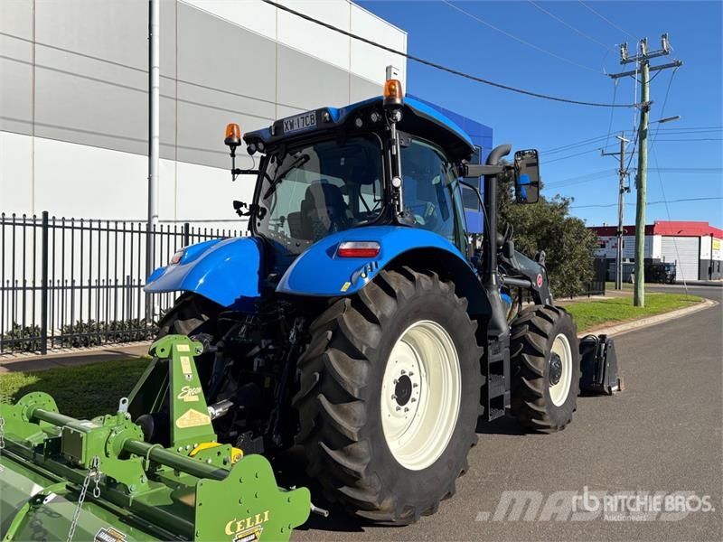 New Holland T6.145 4WD Tractor الجرارات