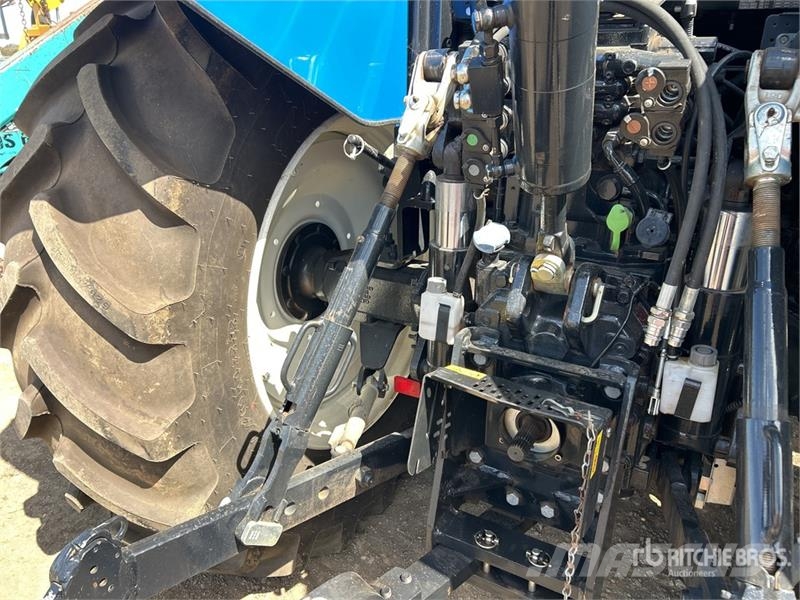 New Holland T6.145 4WD Tractor Traktory
