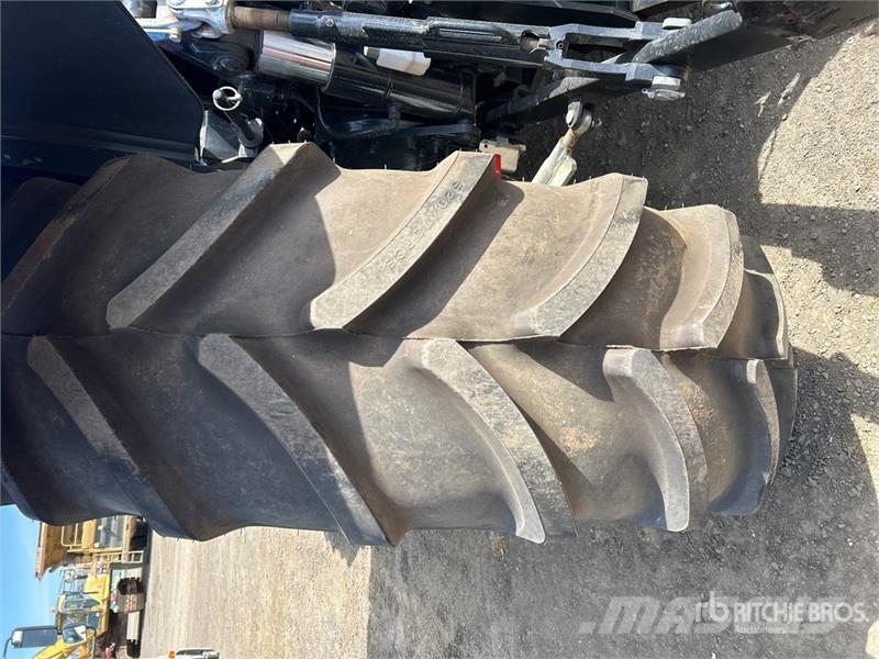 New Holland T6.145 4WD Tractor Traktory