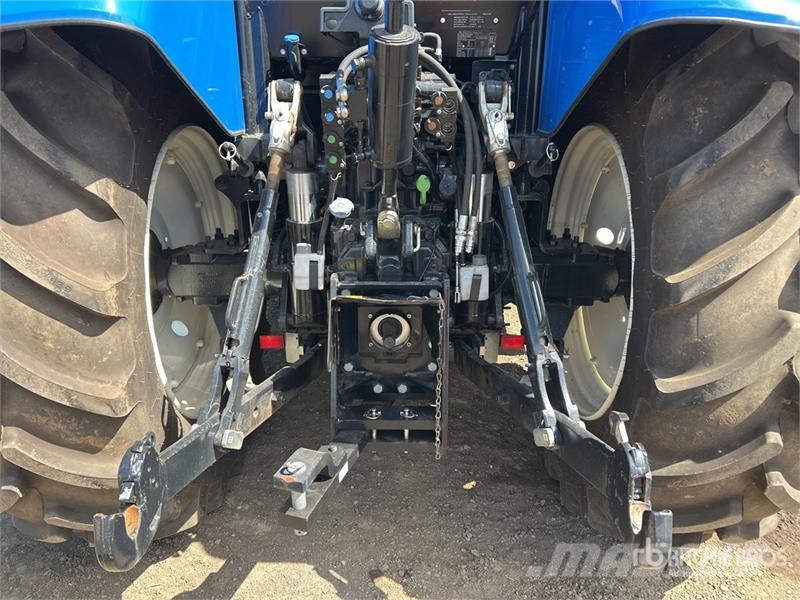 New Holland T6.145 4WD Tractor Traktory
