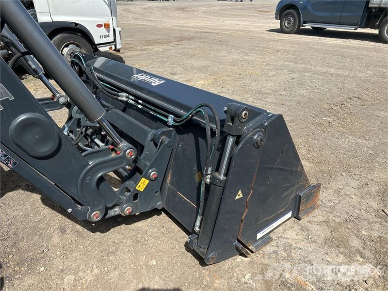 New Holland T6.145 4WD Tractor Traktory