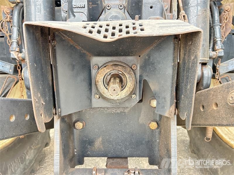 New Holland T7030 4WD Tractor Traktori