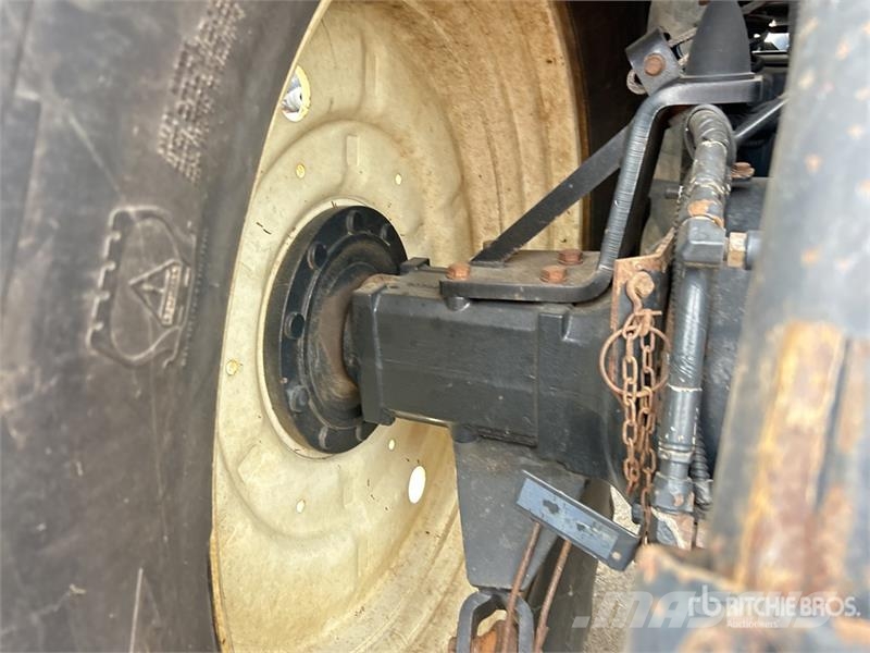 New Holland T7030 4WD Tractor Traktori