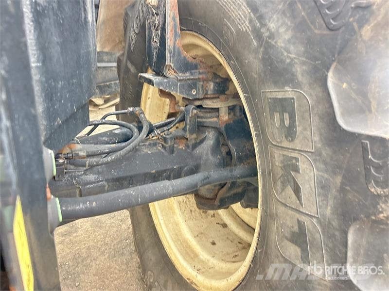 New Holland T7030 4WD Tractor Traktori