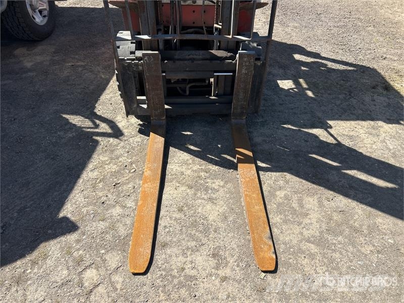 Nissan 1500 kg Forklift Other