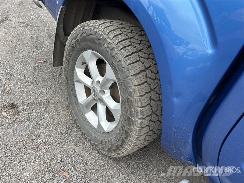Nissan Navara Прочие фургоны