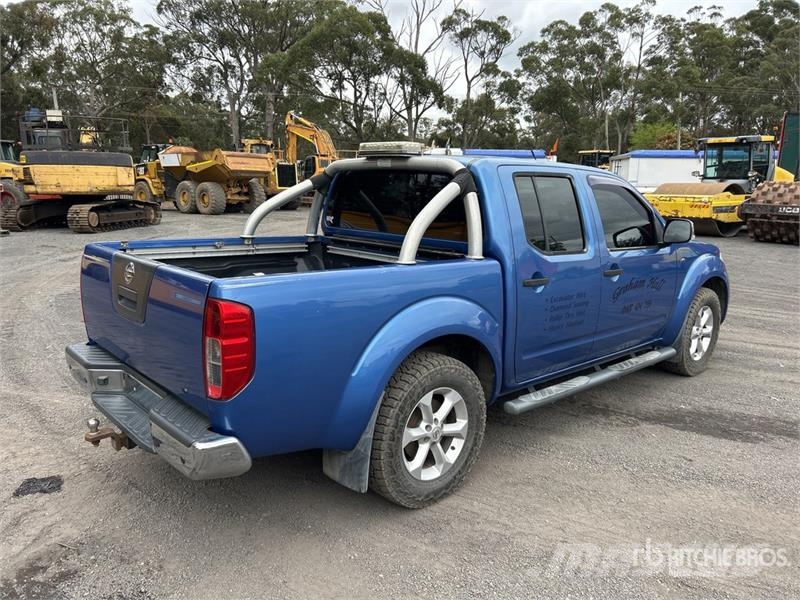 Nissan Navara Прочие фургоны