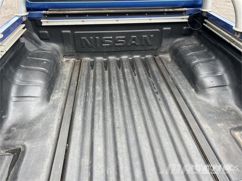 Nissan Navara Прочие фургоны