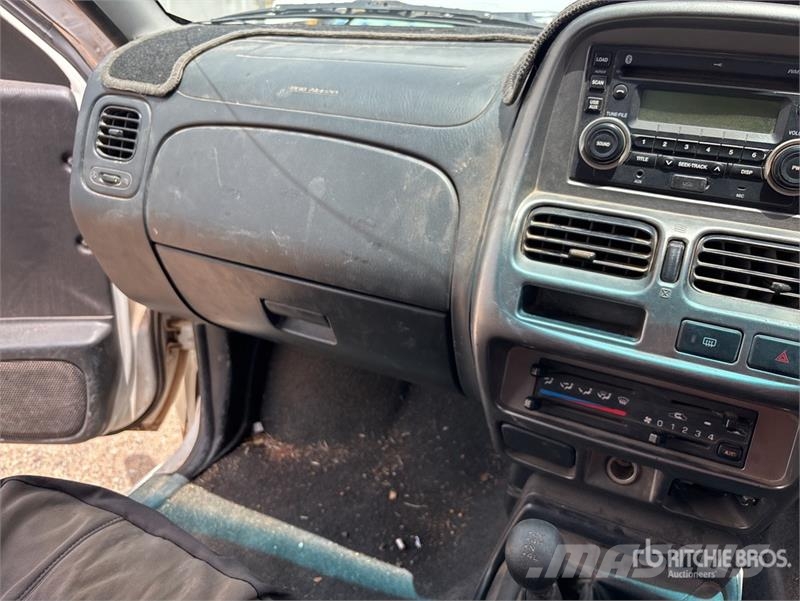 Nissan Navara Ostalo