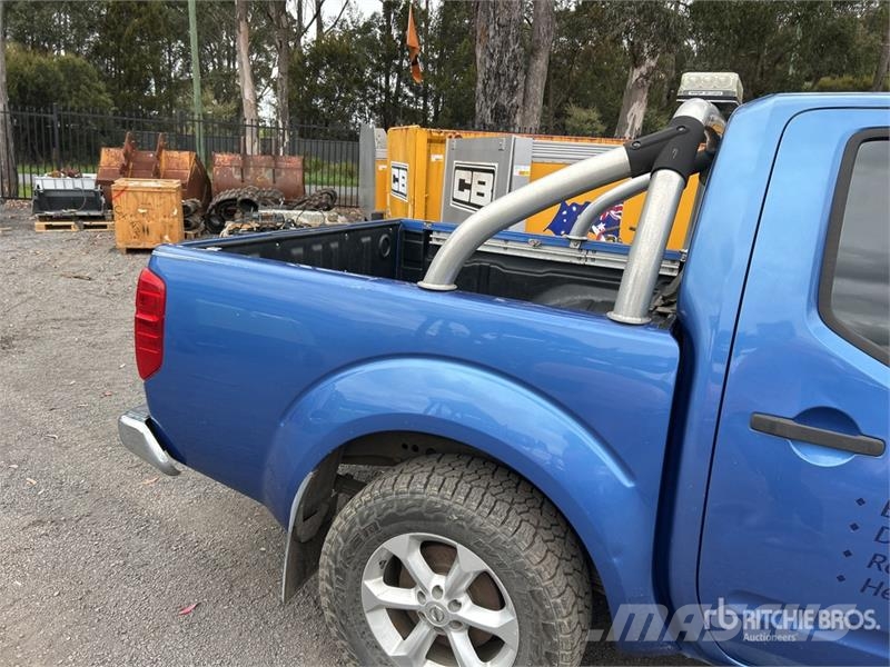 Nissan Navara Прочие фургоны