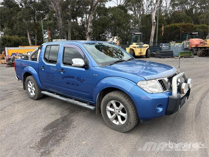 Nissan Navara Прочие фургоны
