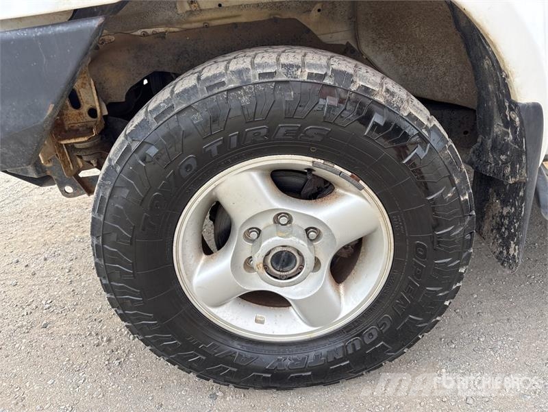 Nissan Navara Other