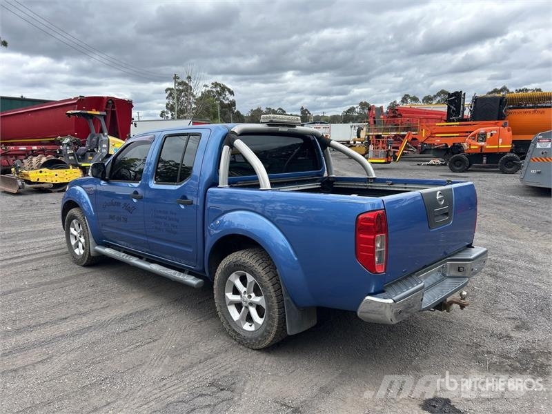 Nissan Navara Прочие фургоны