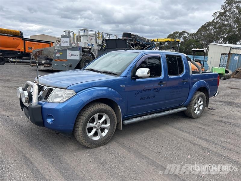 Nissan Navara Прочие фургоны