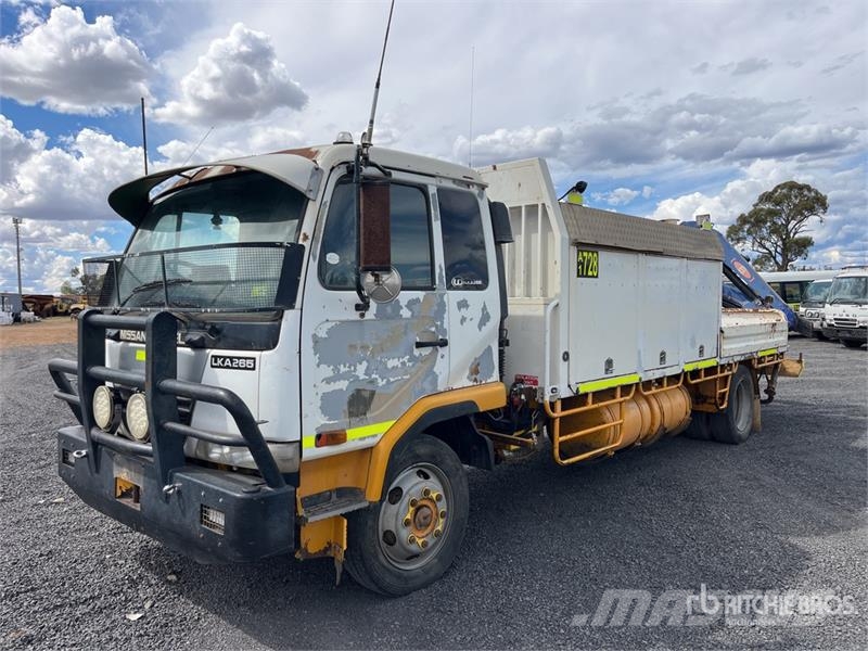 Nissan UD LKA265 4x2 Service Truck 都市/通用型車輛