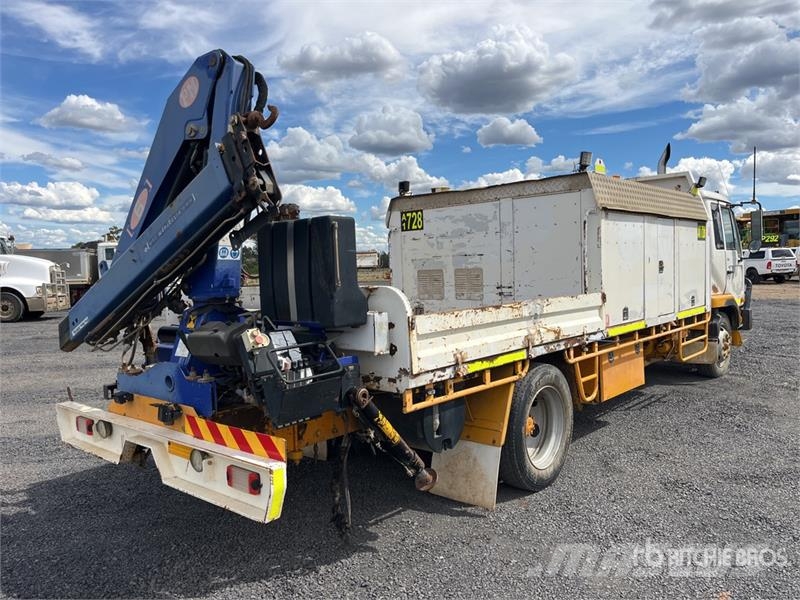 Nissan UD LKA265 4x2 Service Truck 都市/通用型車輛