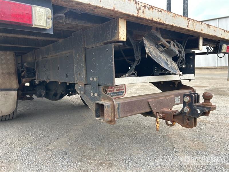 Nissan UD MK245 4x2 Flatbed Truck Pritschenwagen/Pritschenwagen mit Seitenklappe