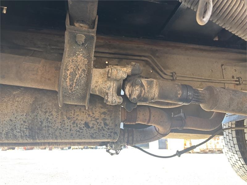 Nissan UD PK245 4x2 Asphalt Distributor Truck Цистерна