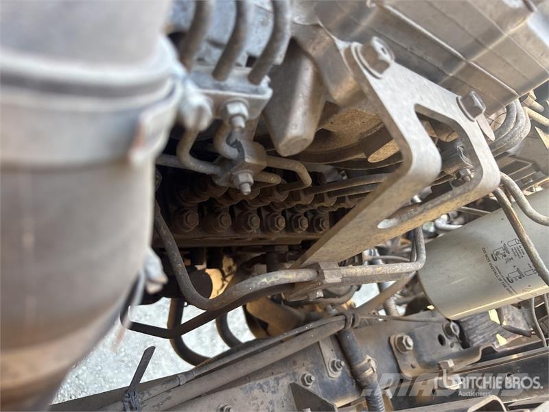Nissan UD PK245 4x2 Asphalt Distributor Truck Цистерна