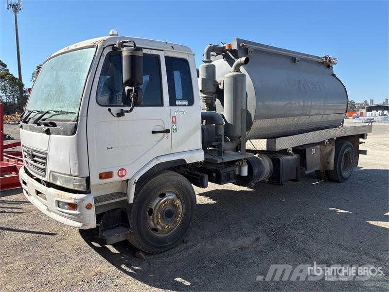 Nissan UD PK9 4x2 w/ 2014 Jurop PVT280 Vacuum Excavator T Paine-/imuautot