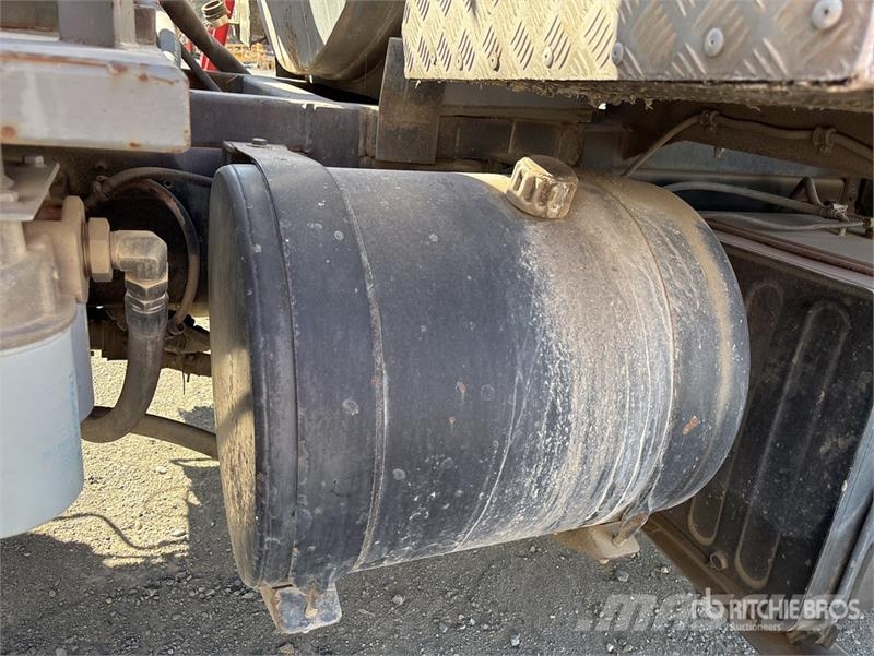 Nissan UD PK9 4x2 w/ 2014 Jurop PVT280 Vacuum Excavator T Paine-/imuautot