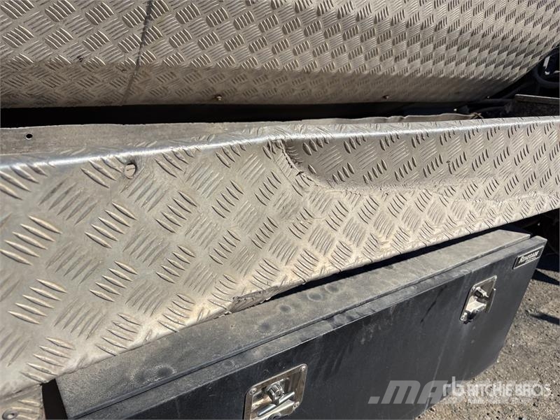 Nissan UD PK9 4x2 w/ 2014 Jurop PVT280 Vacuum Excavator T Paine-/imuautot