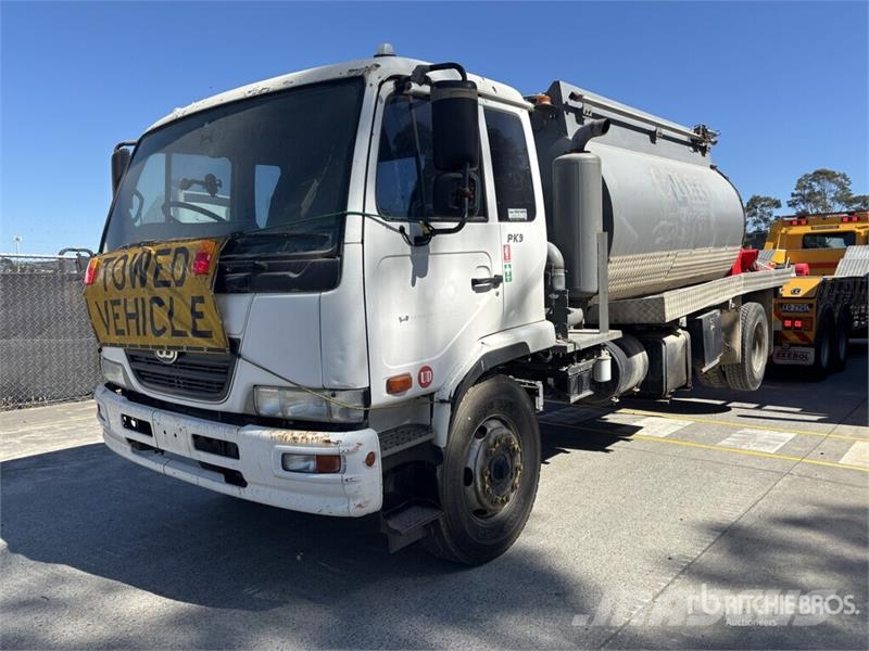 Nissan UD PKC37A Vacuum Excavator Truck (Inoperable) Kombi vozila/ vakum kamioni