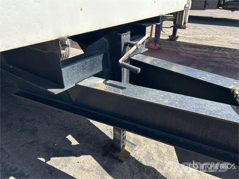  Nixon 6.1 m Bogie/A Curtain Side Trailer Remorca cu prelata