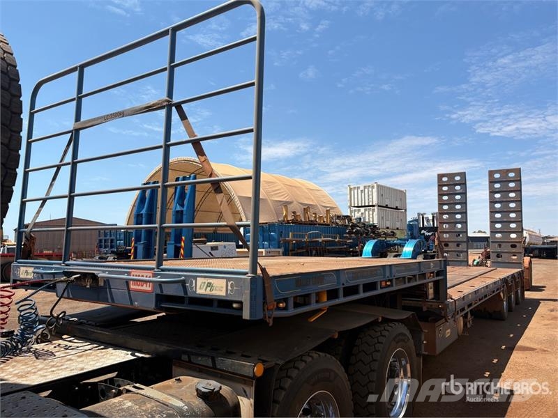 Ophee 18 m Tri/A Hydraulic Deck Widening Step Deck Low loaders
