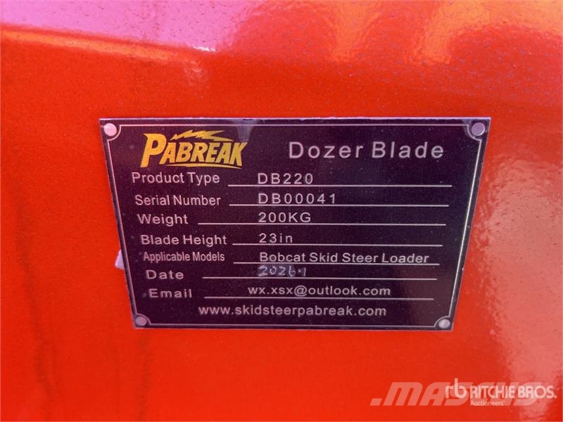  PABREAK DB-220 2130 mm Skid Steer Dozer (Unused) 推铲
