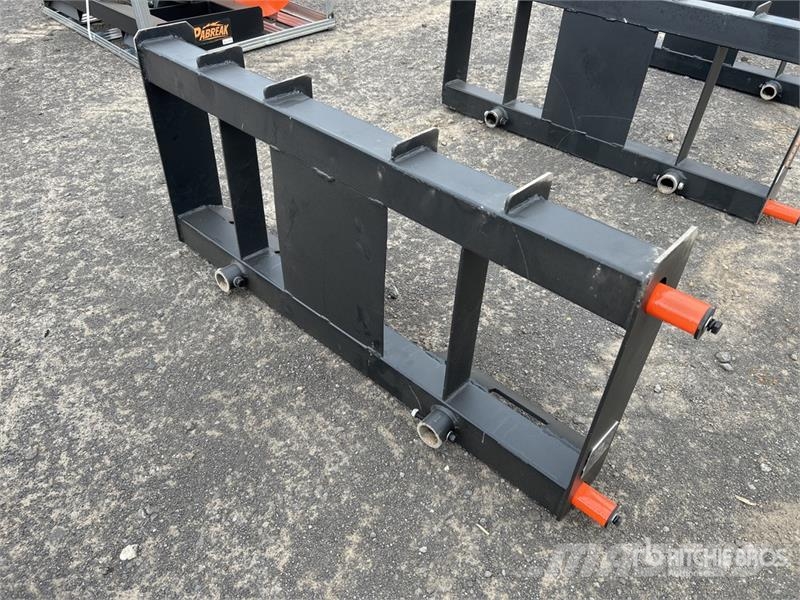  PABREAK GCC56 1140 mm Skid Steer Bale Spear (Unuse Other components