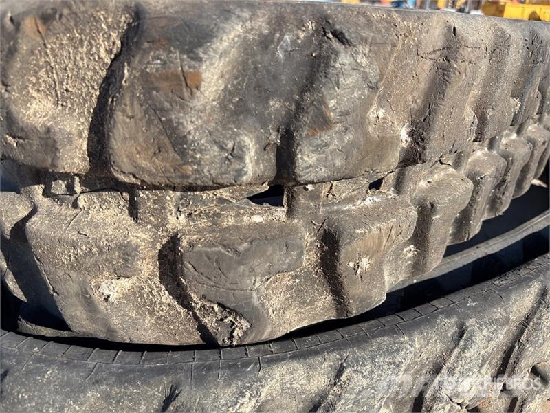 Pallet Excavator Tracks Drugi deli