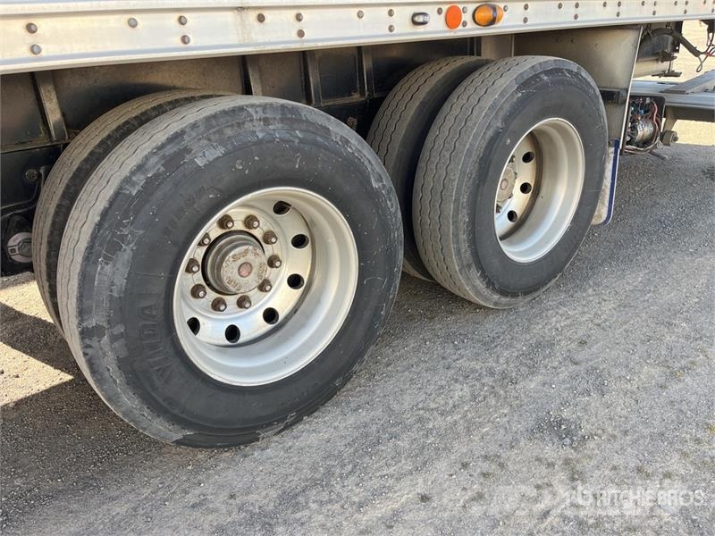 Peki 10.3 m Bogie/A Multi -Temp Refrigerated Trailer Hladilne polprikolice