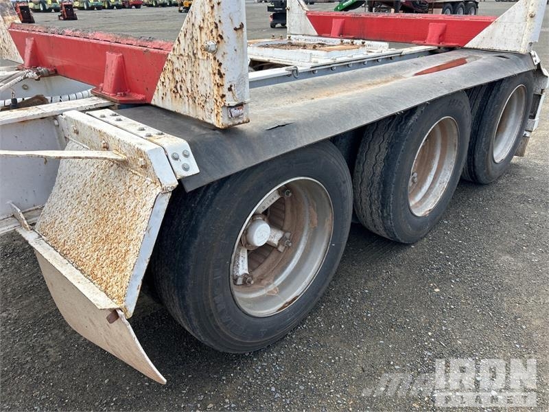  Plunkett 9.7 m Tri/A Log Trailer مقطورات أشجار