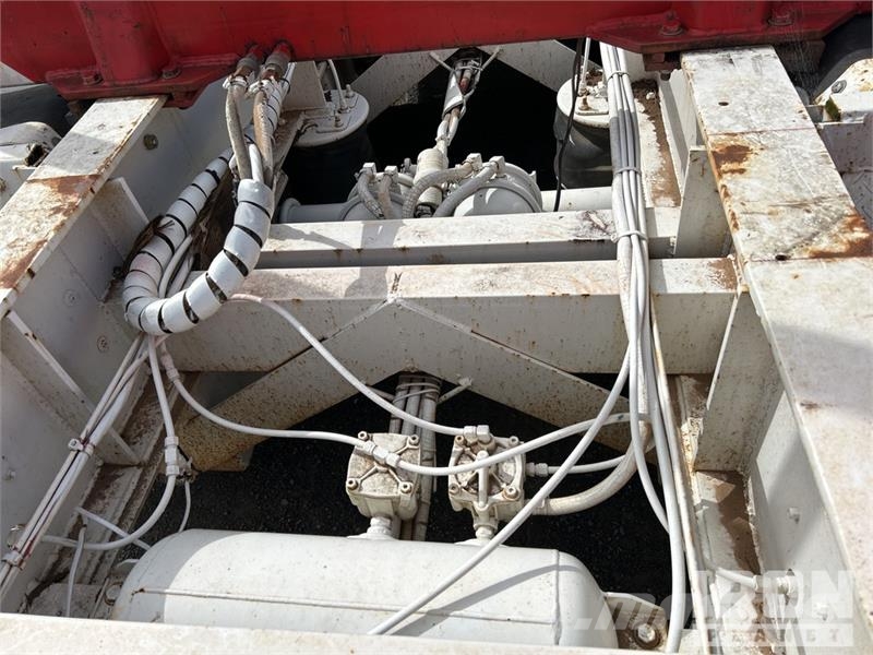  Plunkett 9.7 m Tri/A Log Trailer مقطورات أشجار