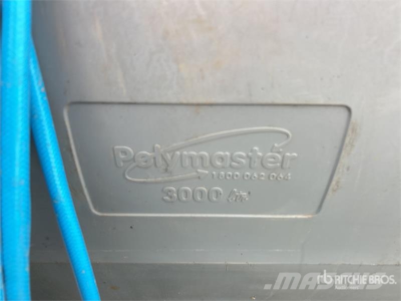 Polymaster 3000 L Slip-in Poly Water Tank Паливні та присадочні баки