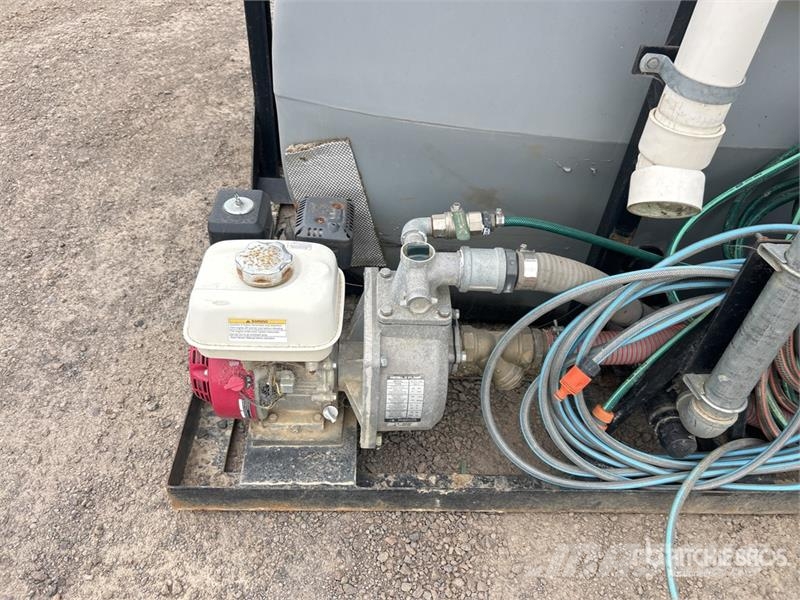 Polymaster 3000 L Slip-in Poly Water Tank Паливні та присадочні баки