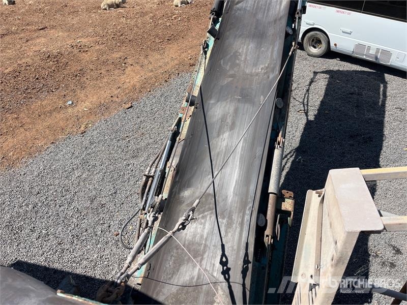 PowerScreen Warrior 1800 Tracked Screen Plant Machacadoras
