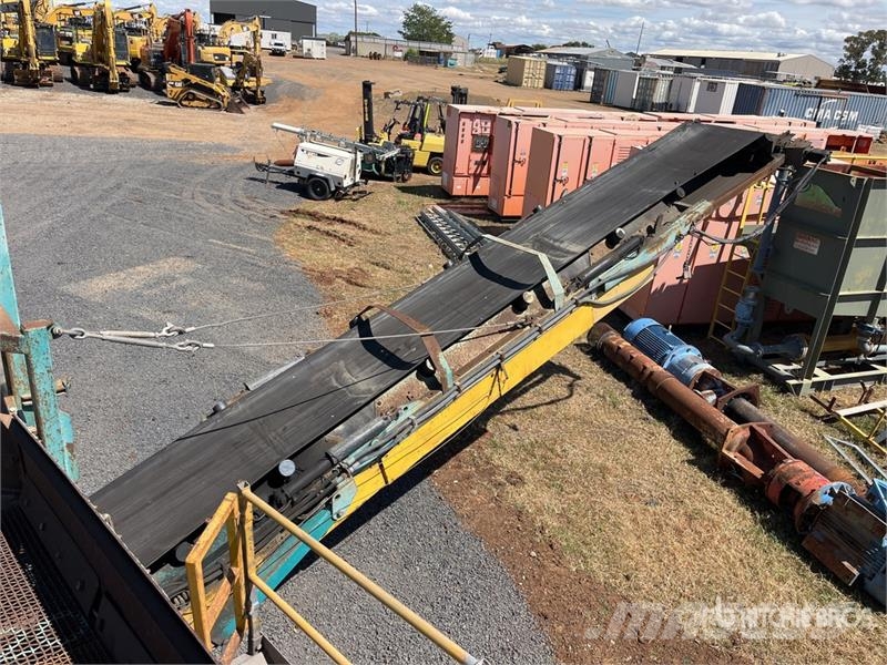 PowerScreen Warrior 1800 Tracked Screen Plant Machacadoras