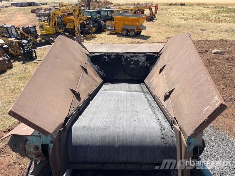 PowerScreen Warrior 1800 Tracked Screen Plant Machacadoras