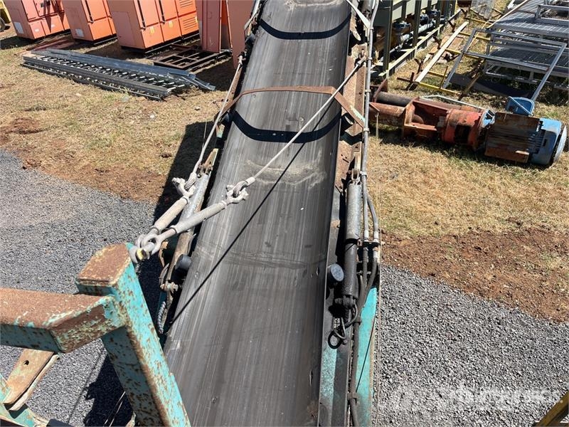 PowerScreen Warrior 1800 Tracked Screen Plant Machacadoras