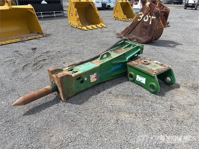 Q/C Hydraulic Breaker Hammers / Breakers