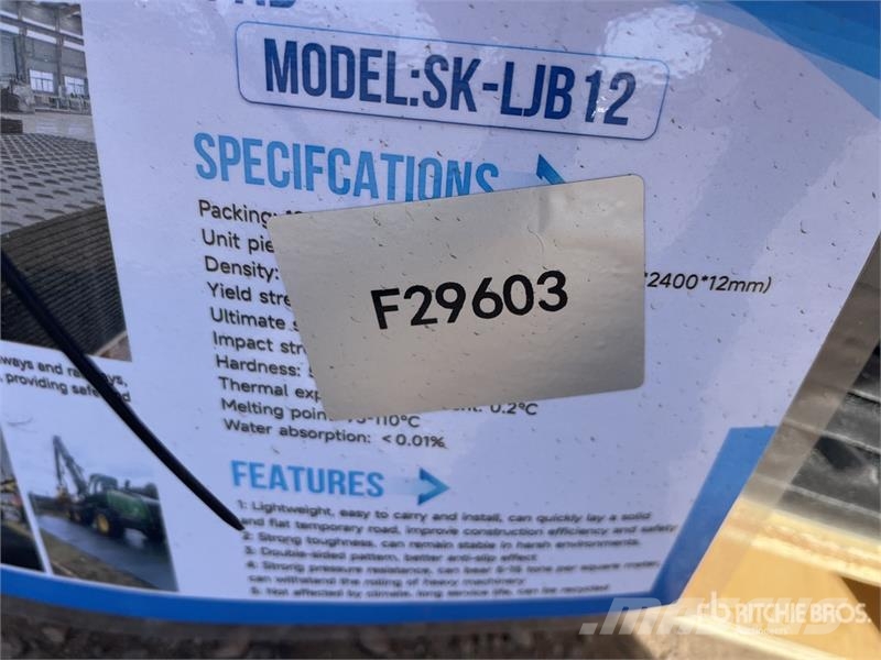 Quantity of (12) SKLP SK-LJB12 94 in x 47 in Poly Transport Sonstige