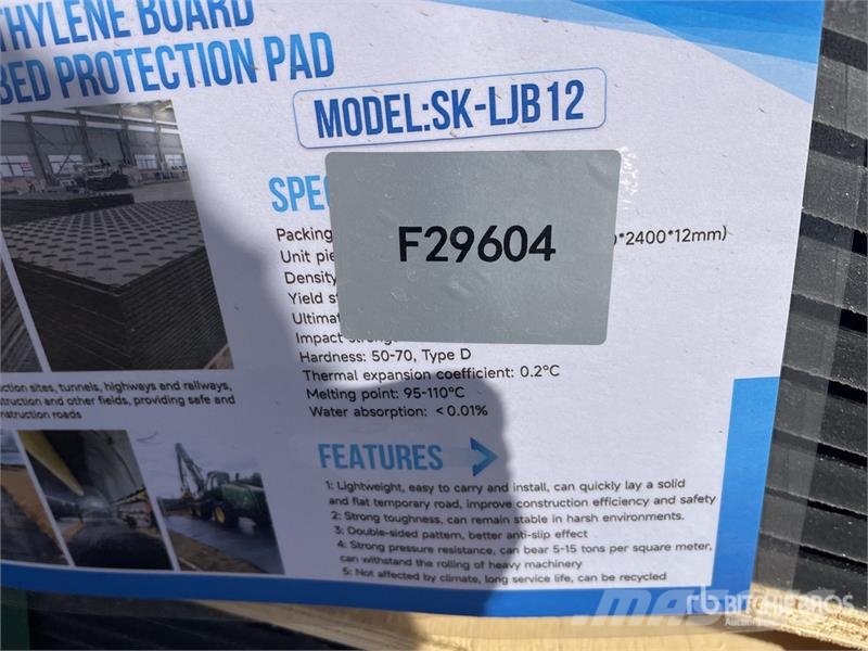 Quantity of (12) SKLP SK-LJB12 94 in x 47 in Poly Transport Sonstige
