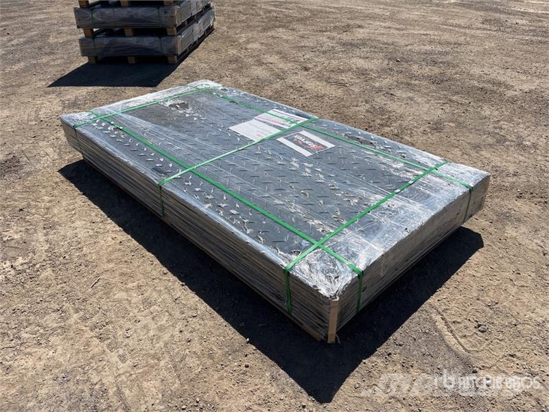Quantity of (12) STARVOX PPP-12 Polyethylene Boar Drilling equipment accessories and spare parts