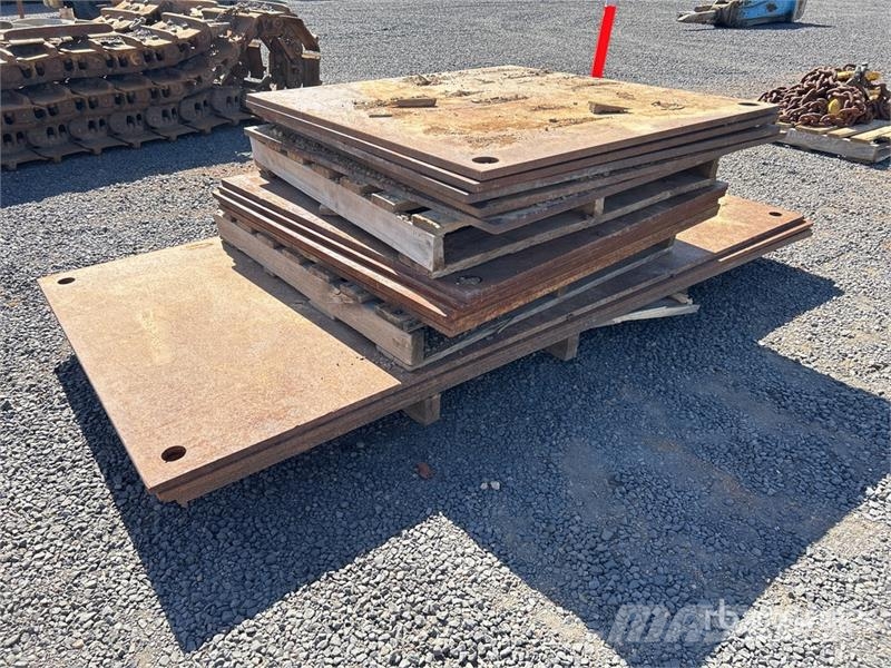 Quantity of 1200 mm x (20 mm Thick) Steel Plates Other components