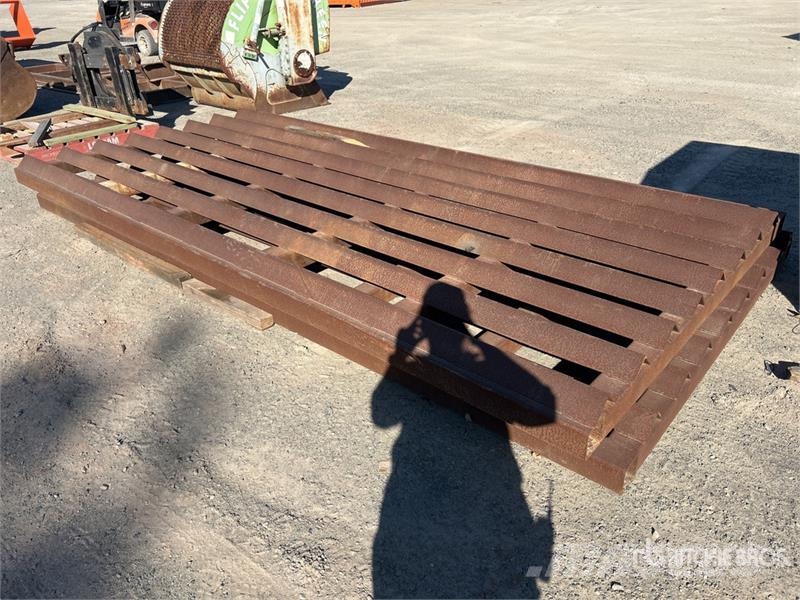 Quantity of (2) 4 m x 2 m Cattle Grids Žemės ūkis - Kita